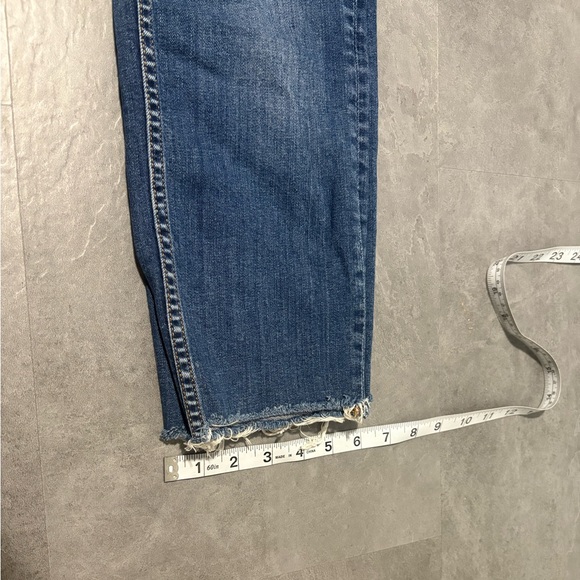 Zara • Raw Hem Jeans - Picture 8 of 9